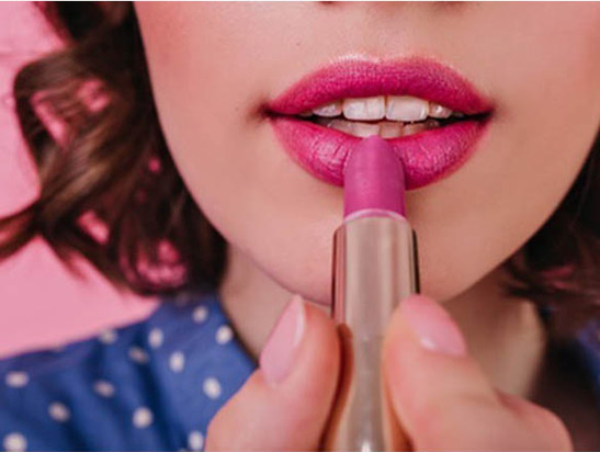 راه‌های ماندگاری رژ لب